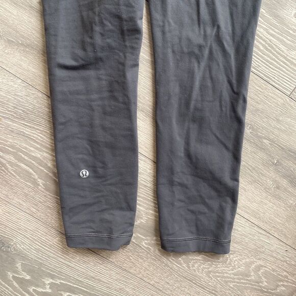 Lululemon Leggings with Pockets  - Picture 3 of 8